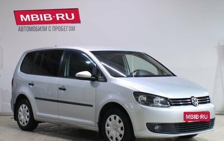 Volkswagen Touran III, 2011 год, 709 000 рублей, 3 фотография