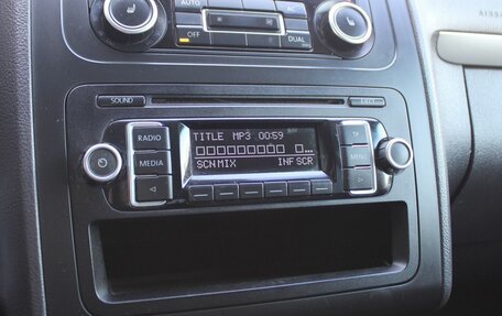 Volkswagen Touran III, 2011 год, 709 000 рублей, 14 фотография