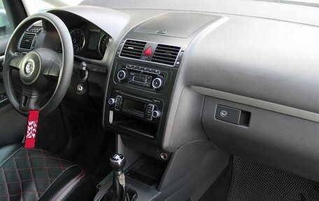 Volkswagen Touran III, 2011 год, 709 000 рублей, 15 фотография