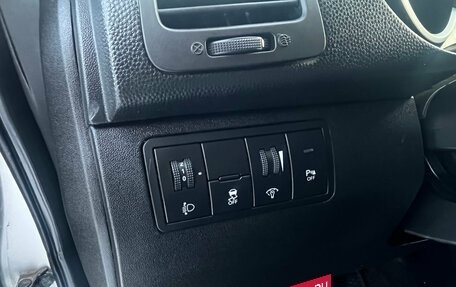 KIA Venga I, 2012 год, 800 000 рублей, 10 фотография