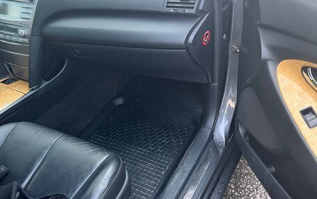 Toyota Camry, 2007 год, 850 000 рублей, 5 фотография