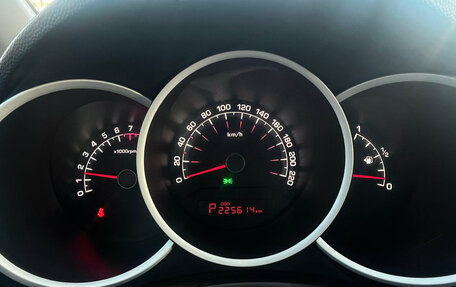 KIA Venga I, 2012 год, 800 000 рублей, 20 фотография