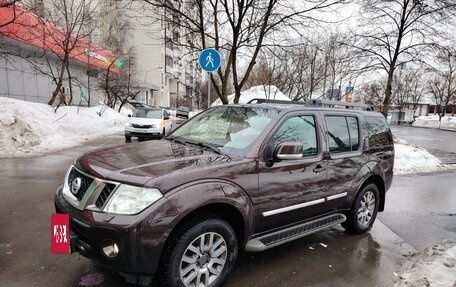 Nissan Pathfinder, 2011 год, 1 595 000 рублей, 3 фотография