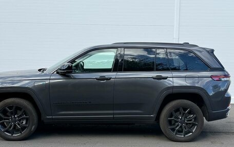 Jeep Grand Cherokee, 2023 год, 6 400 000 рублей, 8 фотография