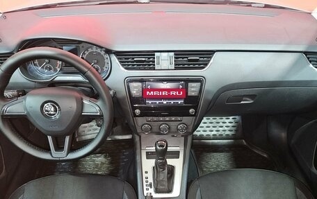 Skoda Octavia, 2019 год, 1 799 000 рублей, 9 фотография