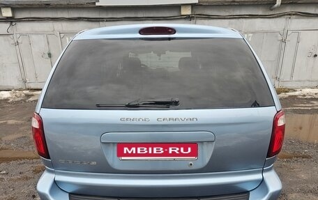 Dodge Caravan IV, 2004 год, 875 000 рублей, 2 фотография