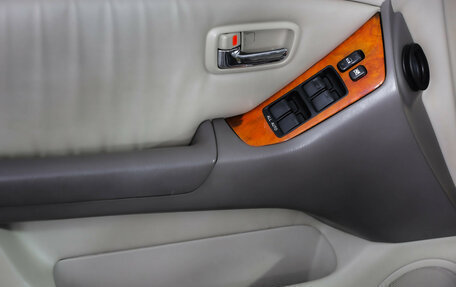 Lexus RX IV рестайлинг, 2002 год, 699 000 рублей, 18 фотография