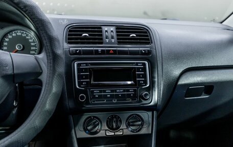 Volkswagen Polo VI (EU Market), 2014 год, 378 000 рублей, 17 фотография