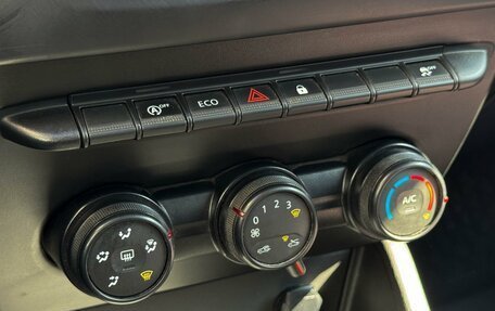 Dacia Duster II, 2019 год, 1 879 000 рублей, 21 фотография