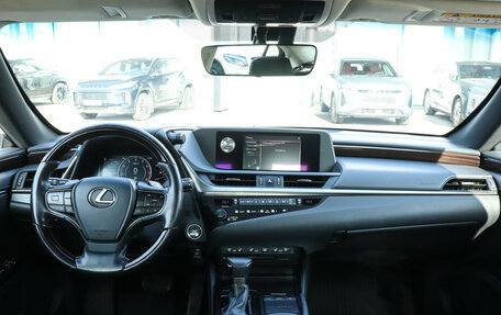 Lexus ES VII, 2019 год, 3 700 000 рублей, 13 фотография