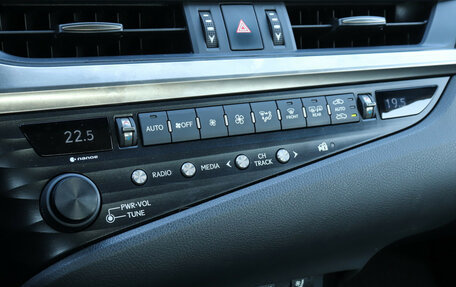 Lexus ES VII, 2019 год, 3 700 000 рублей, 22 фотография