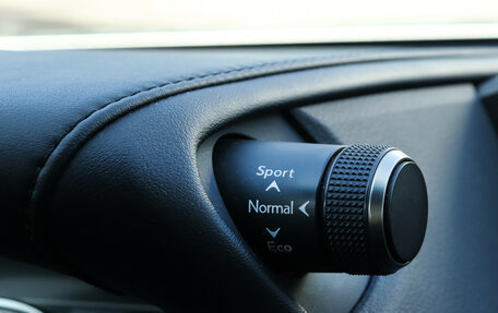 Lexus ES VII, 2019 год, 3 700 000 рублей, 23 фотография