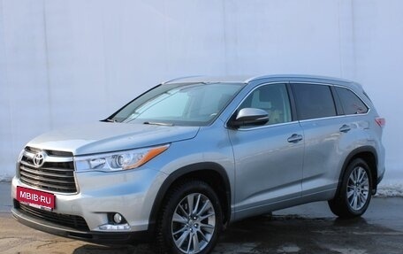 Toyota Highlander III, 2014 год, 2 760 000 рублей, 1 фотография