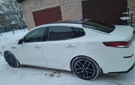 KIA Optima IV, 2019 год, 2 300 000 рублей, 8 фотография