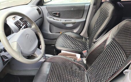 Hyundai Accent II, 2005 год, 350 000 рублей, 3 фотография