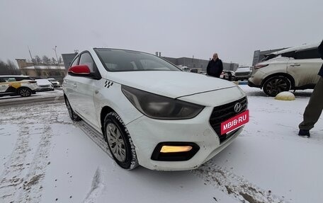 Hyundai Solaris II рестайлинг, 2018 год, 560 000 рублей, 2 фотография