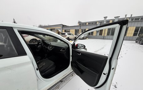 Hyundai Solaris II рестайлинг, 2018 год, 560 000 рублей, 12 фотография