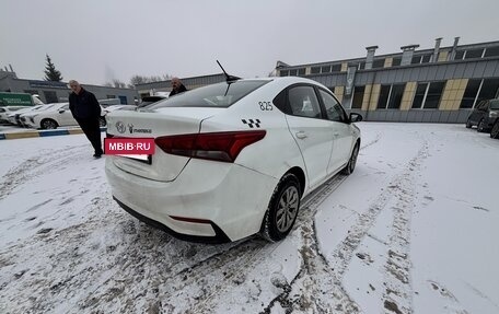 Hyundai Solaris II рестайлинг, 2018 год, 560 000 рублей, 5 фотография