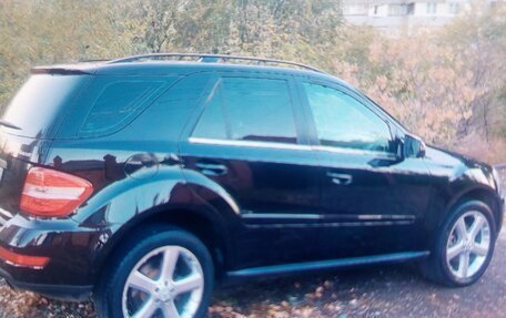 Mercedes-Benz M-Класс, 2011 год, 1 321 000 рублей, 2 фотография