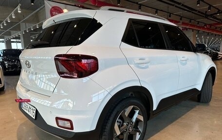 Hyundai Venue I, 2023 год, 2 400 000 рублей, 7 фотография