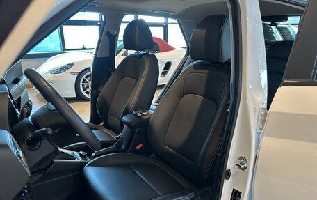 Hyundai Venue I, 2023 год, 2 400 000 рублей, 10 фотография