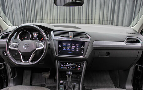 Volkswagen Tiguan II, 2021 год, 3 398 000 рублей, 14 фотография