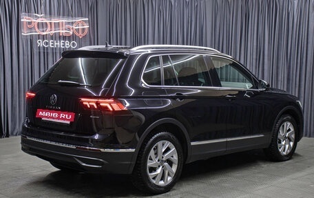 Volkswagen Tiguan II, 2021 год, 3 398 000 рублей, 5 фотография