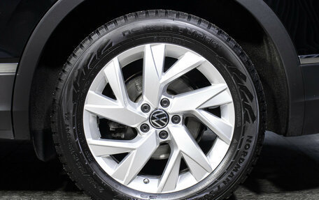 Volkswagen Tiguan II, 2021 год, 3 398 000 рублей, 25 фотография