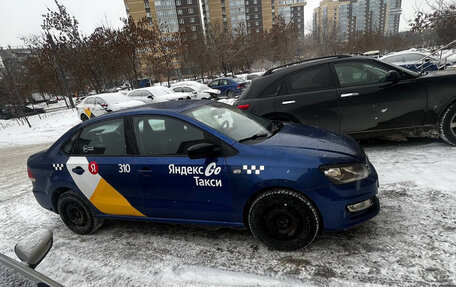 Volkswagen Polo VI (EU Market), 2019 год, 700 000 рублей, 4 фотография