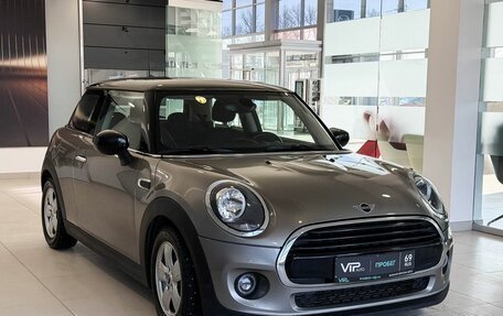 MINI Hatch, 2019 год, 1 977 000 рублей, 3 фотография