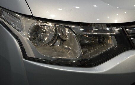 Mitsubishi Outlander III рестайлинг 3, 2012 год, 1 500 000 рублей, 5 фотография