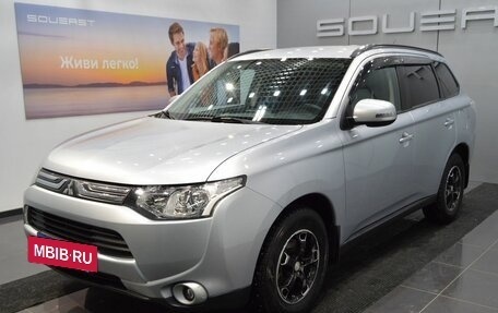 Mitsubishi Outlander III рестайлинг 3, 2012 год, 1 500 000 рублей, 3 фотография