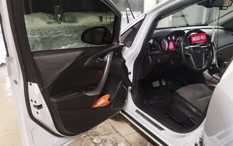 Opel Astra J, 2010 год, 770 000 рублей, 10 фотография