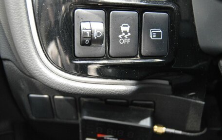 Mitsubishi Outlander III рестайлинг 3, 2012 год, 1 500 000 рублей, 16 фотография