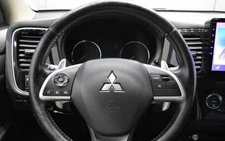 Mitsubishi Outlander III рестайлинг 3, 2012 год, 1 500 000 рублей, 17 фотография