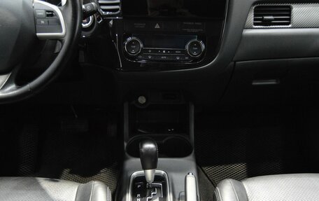 Mitsubishi Outlander III рестайлинг 3, 2012 год, 1 500 000 рублей, 37 фотография