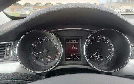 Skoda Superb III рестайлинг, 2014 год, 830 000 рублей, 9 фотография