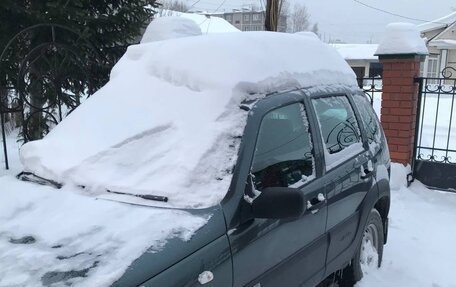 Chevrolet Niva I рестайлинг, 2018 год, 850 000 рублей, 3 фотография