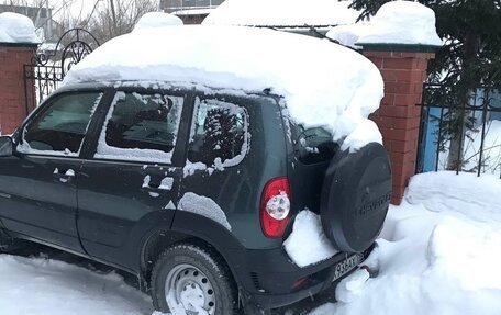 Chevrolet Niva I рестайлинг, 2018 год, 850 000 рублей, 2 фотография