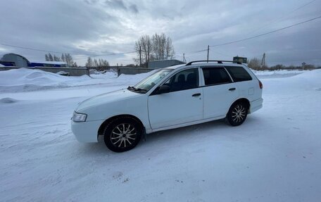 Nissan AD I, 1999 год, 185 000 рублей, 1 фотография