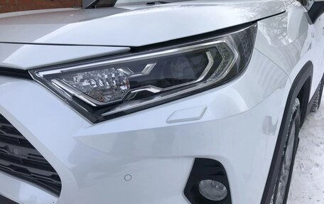 Toyota RAV4, 2022 год, 3 850 000 рублей, 8 фотография