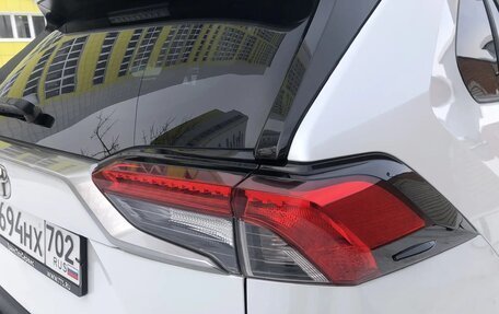 Toyota RAV4, 2022 год, 3 850 000 рублей, 10 фотография