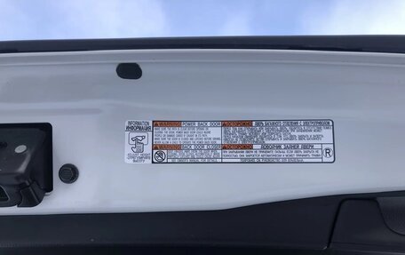 Toyota RAV4, 2022 год, 3 850 000 рублей, 15 фотография