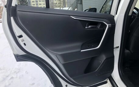 Toyota RAV4, 2022 год, 3 850 000 рублей, 18 фотография