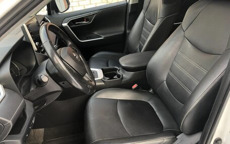 Toyota RAV4, 2022 год, 3 850 000 рублей, 26 фотография