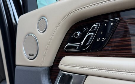 Land Rover Range Rover IV рестайлинг, 2018 год, 7 900 000 рублей, 10 фотография