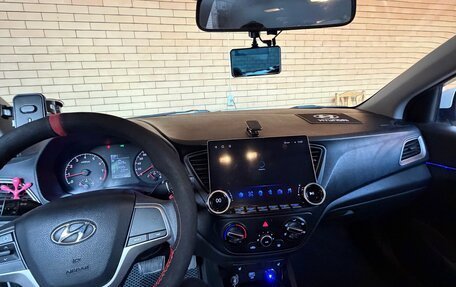 Hyundai Solaris II рестайлинг, 2019 год, 1 100 000 рублей, 9 фотография