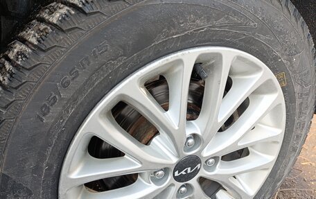 KIA Rio IV, 2021 год, 1 550 000 рублей, 32 фотография