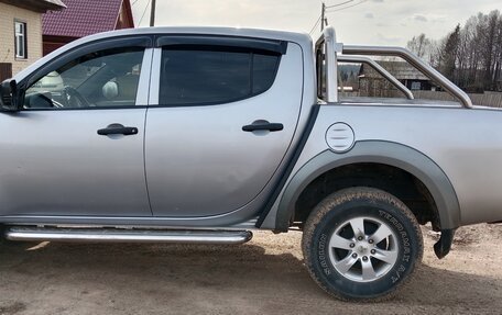Mitsubishi L200 IV рестайлинг, 2011 год, 1 180 000 рублей, 4 фотография