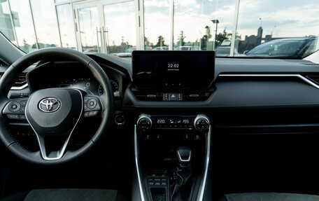 Toyota RAV4, 2025 год, 4 550 000 рублей, 20 фотография